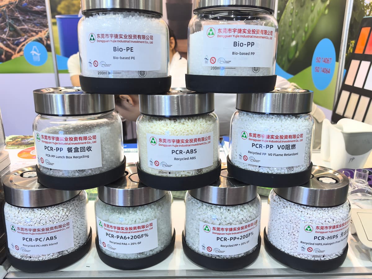 Nhựa biến tính thân thiện với môi trường Yujie Industrial PCR góp phần đạt được mục tiêu giảm phát thải carbon.